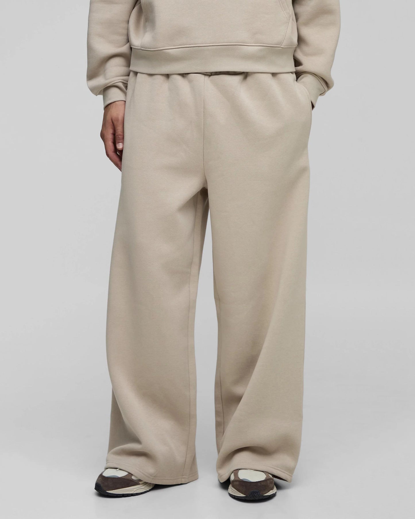 Baggy Sweatpants (Soft Sand)